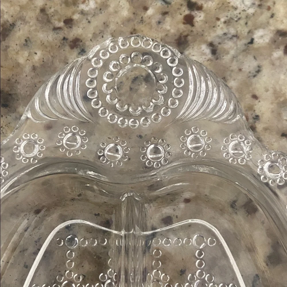 Elegant Clear Glass Soap Dish
